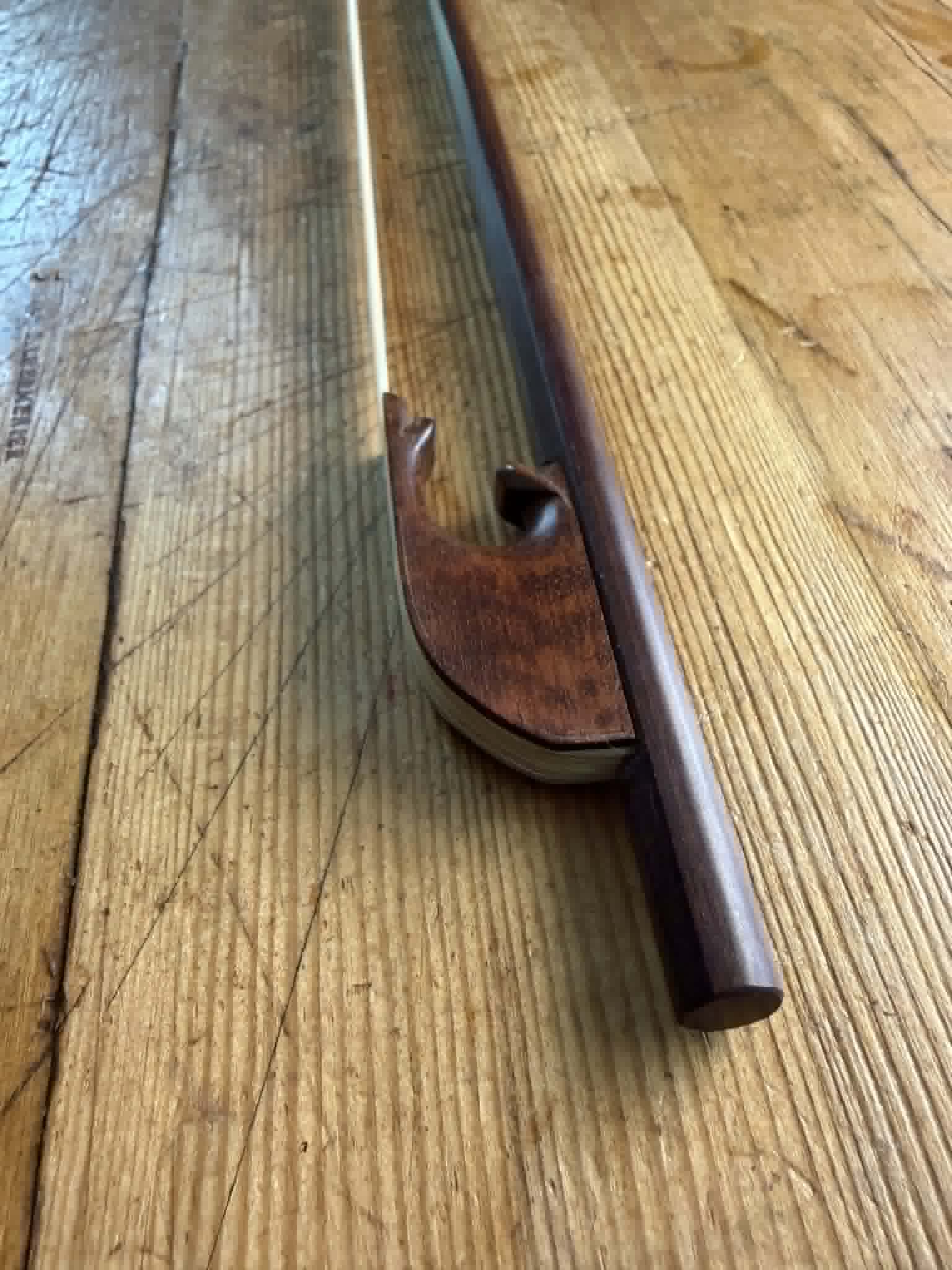 Clip Bow Violin